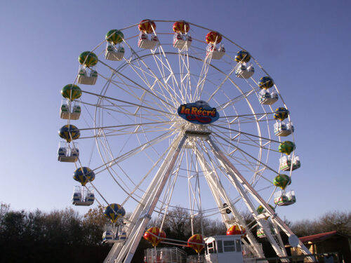 grand-roue-la-recre-des-trois-cures