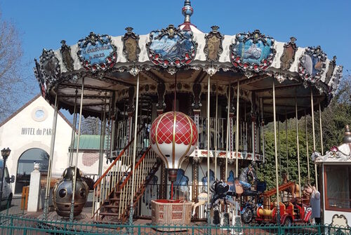 festyland-attraction-carrousel-jules-verne